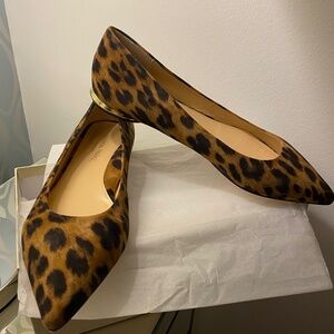 Brand New Marion Parke Classic Pointy Toe Leopard print flat shoes